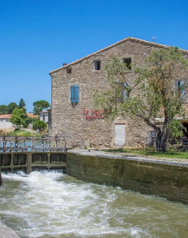 Les restaurants au bord du canal du Midi